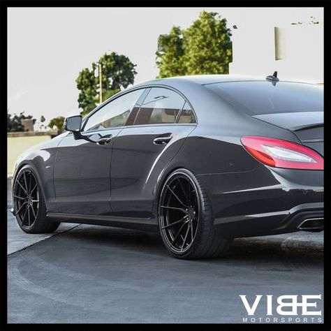 20" Vertini Rf1.2 Gloss Black Concave Wheels Rims Fits Benz W218 Cls550 Cls63 · $1,600.00 Mercedes Benz Clk 500, Clk W209 Mercedes Benz, Mercedes Cl63, Clk 63 Amg Black Series, Mercedes Clk 320, Mercedes Cls550, Black Rims, Mercedes Benz Amg, Wheel Rims