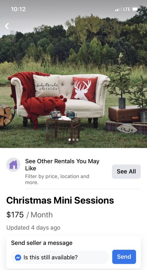 Red Sofa Christmas Pictures, Red Couch Christmas Photoshoot, Christmas Bench Photo Shoot, Santa Sleigh Photoshoot, Christmas Photo Shoot Outdoor, Santa Mini Session Ideas Outdoors, Front Porch Christmas Photo Shoot, Christmas Mini Set Up, Christmas Couch Mini Sessions