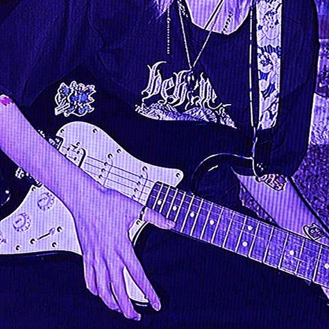 Green Aesthetic Kpop, Rp Unfiltered, Webcore Icons, Theme Sharpen, Cybercore Aesthetic, Electric Guitar, Guitar, Purple