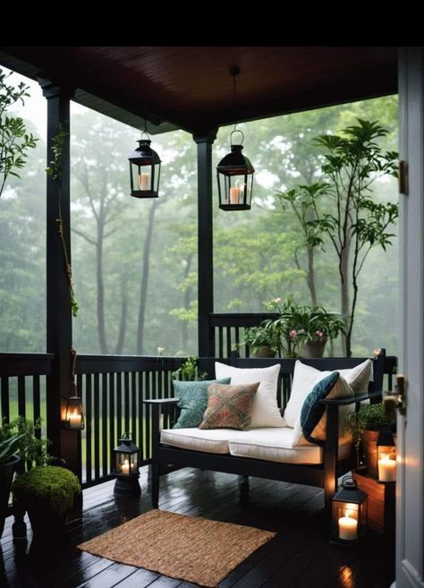 Small Screened In Porch Decorating Ideas On A Budget, Modern Sunroom Ideas, Small Screened Porch, Cozy Courtyard, Easy Outdoor Projects, Cabin Porches, Screened Porch Decorating, Deck Railing Ideas, 80s House