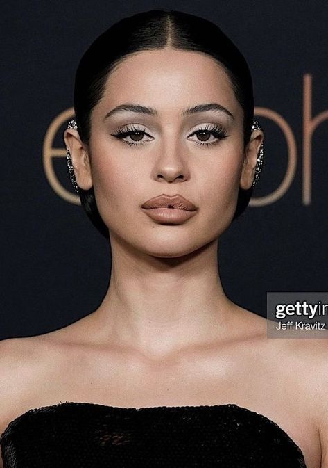 Alexa Demie Red Carpet, Maquillage On Fleek, Balenciaga Dress, Pretty Hurts, Alexa Demie, Black Balenciaga, Make Up Inspo, Makeup Pictures, Makeup Goals