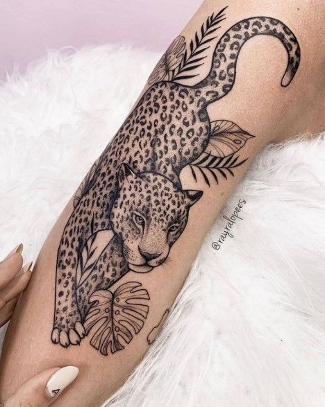 Jaguar Tattoo, Leopard Tattoos, Hip Tattoos Women, Stylist Tattoos, Sleeve Tattoos For Women, Female Tattoo, Hip Tattoo, Dope Tattoos, Simplistic Tattoos