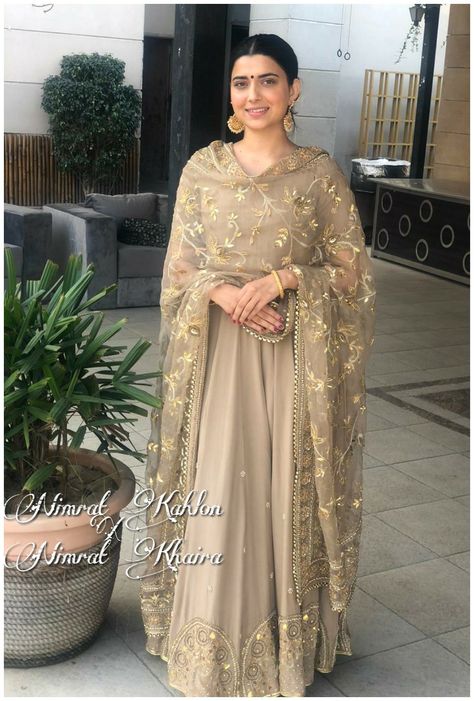 Roka Suits Indian, Nimrat Khaira Suits Designs, Baani Sandhu Suits, Nimrat Khaira Suits Latest, Nimrat Khaira Suits, Baani Sandhu, Parsi Embroidery, Bride Fashion Photography, Designer Suits For Wedding