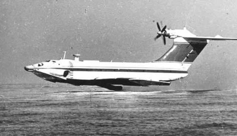 Ekranoplan KM 'Caspian Sea Monster' seaplane Ac 130, Avion Rc, Ground Effects, Plane Design, Passenger Aircraft, Flying Boat, Sea Monsters, Birds Flying, Abandoned Places