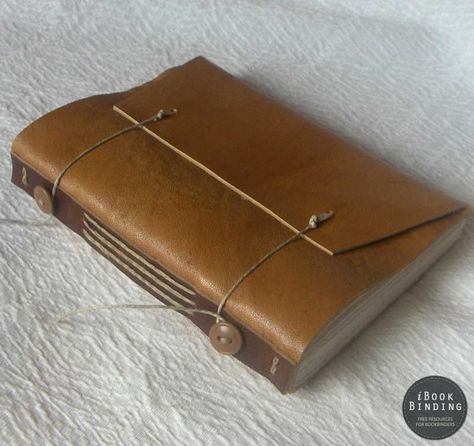 Long Stitch Binding Example Diy Leather Journal Cover, Handmade Journals Diy, Bookbinding Tutorial, Long Stitch, Book Binding Diy, Medieval Books, Binding Tutorial, Leather Bound Journal, Leather Bound Books