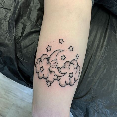 Sleeping Moon Tattoo, Sleepy Tattoo, Sleep Tattoo, Body Tattoo, Moon Face, Face Tattoo, Tattoo Inspo, Moon Tattoo, Body Tattoos