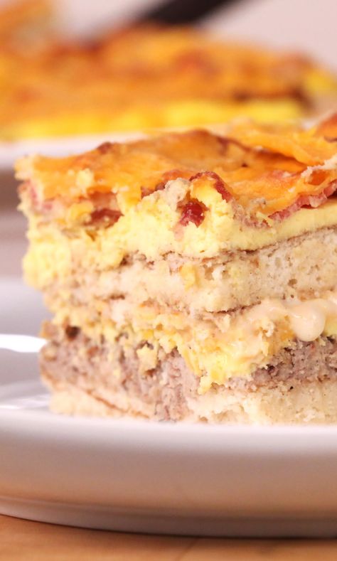 Pancake Lasagna, Breakfast Lasagna, Dessert Parfait, Popsugar Food, Bacon Breakfast, Lasagna Recipe, Sausage Breakfast, Breakfast Casserole, Brunch Recipes