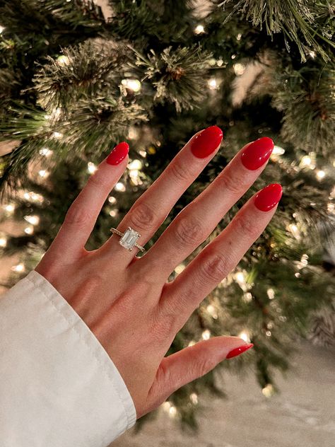 December Nails Short Almond, Red Tips Dip Nails, Christmas Red Dip Nails, Opi Big Apple Red Almond Nails, Christmas Nails Plain Colors, Red Opi Dip Powder, Red Dip Nail Colors, Xmas Nails Dip, Red Nails Engagement Ring