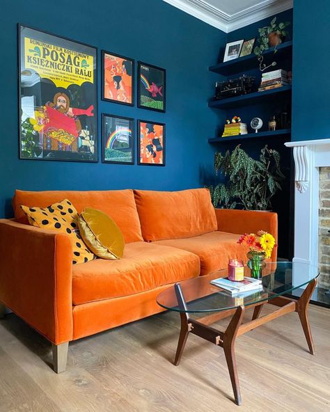 Decor Ideas Above Couch, Ideas Above Couch, Blue And Orange Living Room, Cozy Bedroom Ideas For Women, Wall Decor Living Room Ideas, Teal Rooms, Decor Living Room Ideas, Orange Couch, Lounge Kitchen