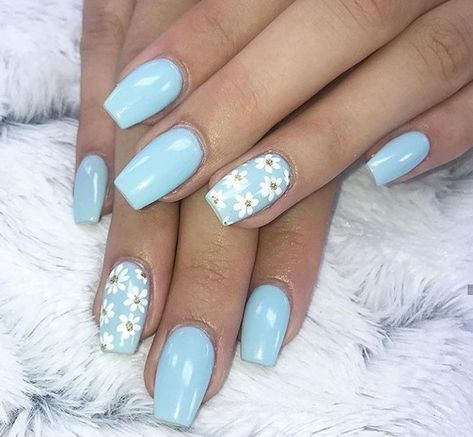 Baby Blue Acrylic Nails, Baby Blue Nails, Nagellack Trends, Spring Acrylic Nails, Blue Acrylic Nails, Blue Nail Designs, Cute Gel Nails, Blue Nail, Acrylic Nails Coffin Short