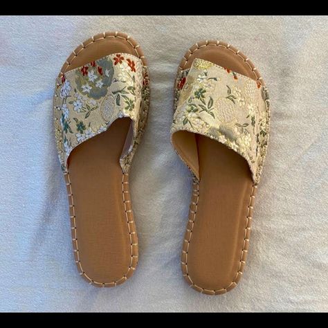 Floral Print Sandals Never Worn In Great Condition No Stains / Rips Vaquera Summer Outfits, Cute Sandals For Summer, Cute Summer Shoes, Burgundy Sandals, Cute Summer Sandals, Tan Strappy Heels, Mexican Sandals, Shein Shoes, Huarache Sandals