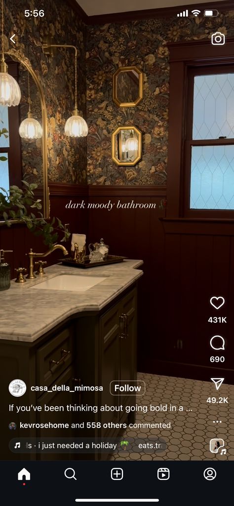 Jewel Tone Bathroom, Old English Home, Maroon Bathroom, Cottage Core Bathroom, Morton Homes, Townhouse Bathroom, Colonial House Interior, Moody Bathroom, Moody Home Decor