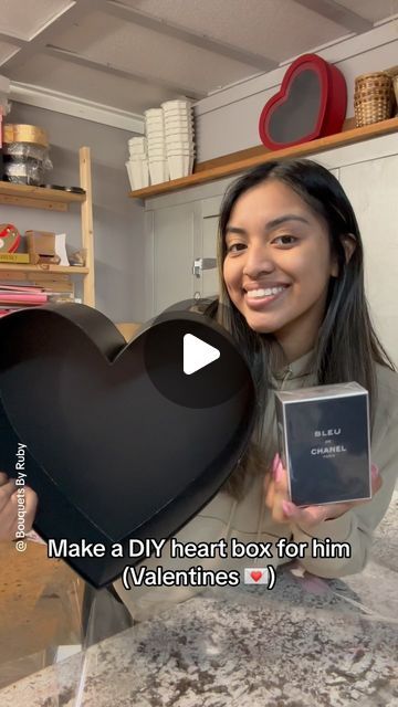 Bouquets By Ruby Houston💖 on Instagram: "1.2 Million on Tik Tok in just 1 day <3 💙 Valentines DIY gift for men ** I don’t provide cologne!!**" Diy Mens Bouquet, Men’s Valentines Bouquet, Men’s Valentines Gifts Diy, Diy Men Gift Baskets, Gift Box For Men Diy, Diy Surprise Box Gift Ideas Boyfriend, Cologne Gift Ideas Boyfriends, Gift Boxes For Men Diy, Men Bouquet Ideas