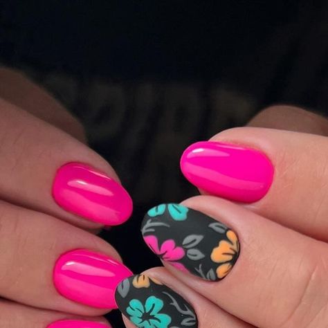 Tropical Cruise Nails, Black Vacation Nails, Black Nails With Neon Design, Tropical Nails Design, Summer Vacay Nails, Jazzy Nails, Tropical Nail Designs, Cruise Nails, Neon Nail Designs