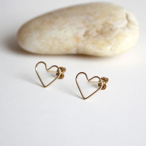 Heart Stud Earrings - Large - 14k Gold Filled Wire Heart, Heart Stud Earrings, Minimal Jewelry, Heart Studs, Large Earrings, Heart Earrings Studs, Simple Earrings, Geometric Earrings, Delicate Necklace