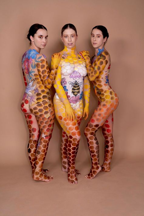 #bodyart #flowers #community #groupproject #bodypositivity #bodypaint #makeup #makeuplook #makeupideas #bodymakeup #beauty #beautiful #kryolanmakeup #hexagon #beemakeup #bees #artwork #honeycomb #drawing Bees Artwork, Honeycomb Drawing, Kryolan Makeup, Bee Makeup, Body Makeup, Body Painting, Body Positivity, Hair Looks, Honeycomb