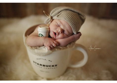 Starbucks newborn Newborn Starbucks Photoshoot, Starbucks Baby Photoshoot, Baby Pictures Newborn, Newborn Pics, Baby Shoot, Coffee Theme, Newborn Poses, Coffee Photos, Funny Photography