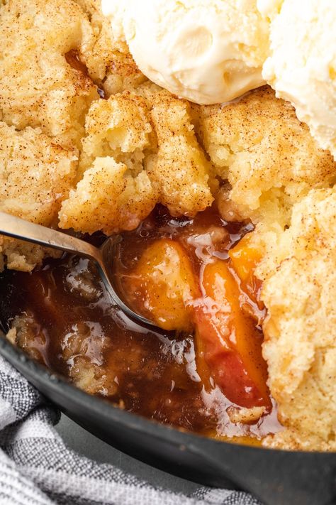 Dutch Oven Peach Cobbler Over Fire, Mini Cast Iron Skillet Peach Cobbler, Peach Cobbler Dump Cake Cast Iron, Peach Crisp In Cast Iron Skillet, Peach Pie In Cast Iron Skillet, Peach Cobbler Easy In Cast Iron Skillet, Mini Skillet Peach Cobbler, Southern Skillet Dinner, Peach Blueberry Cobbler Cast Iron