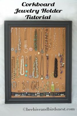 Diy Corkboard, Cork Board Jewelry, Jewlery Holder, Jewellery Displays, Jewerly Holders, Diy Cork Board, Jewerly Organizer, Vintage Jewelry Diy, Diy Jewelry Holder