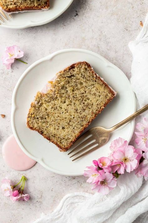 Earl Grey Loaf, Yogurt Loaf Cake, Food Staging, French Yogurt Cake, Frozen Treats Recipes, Coffee Cake Recipes Easy, French Dessert Recipes, Baking Journal, Tea Cakes Recipes