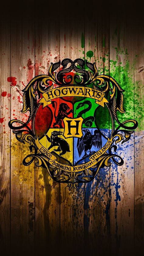 oh yo no se aun en cual me quedo... Hogwarts, Wall