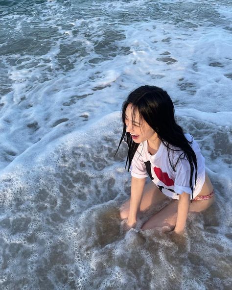 Beach Pics Instagram, Beach Photo Inspo Instagram, Sunset Beach Pics, Beach Pictures Aesthetic, America Girl, 사진 촬영 포즈, Beach Pictures Poses, Canvas Gift, Foto Ideas Instagram