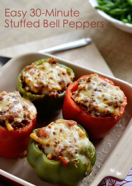 Easy Stuffed Bell Peppers in Under 30 Minutes. The key is blanch the bell peppers so they don't take forever in the oven, duh! Simple Stuffing, Easy Stuffed Bell Peppers, Recipe Cornbread, Traditional Stuffing, Chicken Stuffing, Recipe Thanksgiving, Cornbread Stuffing, Homemade Stuffing, Sausage Stuffing