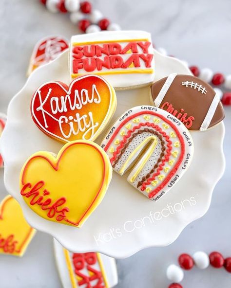 Game Day Cookies Decorated, Game Day Cookies, Kansas City Chiefs Sugar Cookies, Chiefs Cookies Decorated, Chiefs Sugar Cookies, Chiefs Cookies, Go Chiefs, Sports Cookies, Frosted Cookies