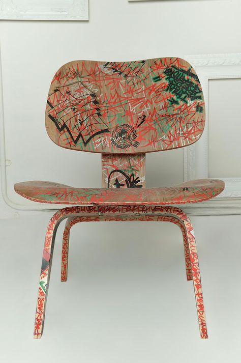 love, love!!! Eames LCW Chair – Graffiti Fred (Red Tag) @ Fred Lives Here- Singapore Lcw Chair, Eames Lcw, Mixed Dining Chairs, Graffiti Furniture, Small Grey Bedroom, Navy Blue Living Room, Composite Adirondack Chairs, Adirondack Chair Cushions, Office Chair Without Wheels