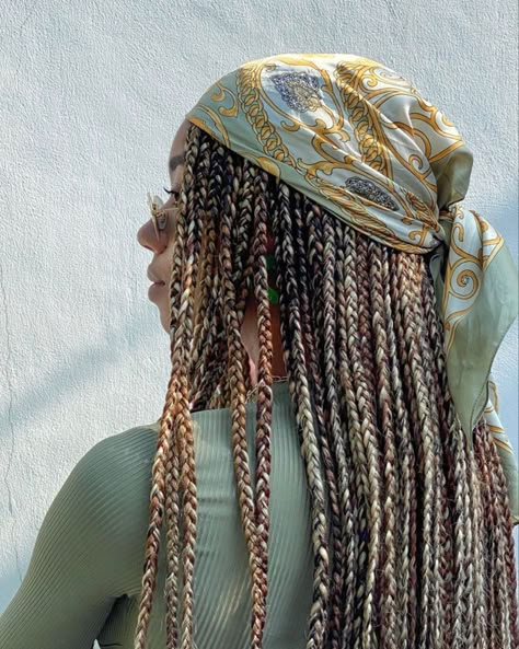 Twisted Hair, Blonde Braids, Box Braids Styling, Box Braid, Braids For Black Women, Braided Hairstyles For Black Women, Baddie Hairstyles, Box Braids Hairstyles, Braids Hairstyles