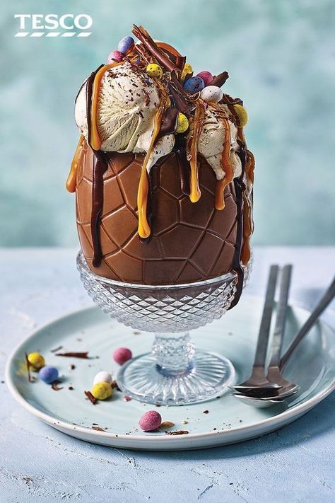 Easter Ice Cream Ideas, Easter Ice Cream, Giant Easter Eggs, Easter Egg Filling, Sundae Recipes, Chocolate And Caramel, Healthy Food Habits, Tesco Real Food, Easter Food