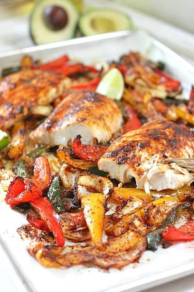 Sheet Pan Suppers, Sheet Pan Dinners Recipes, Fish Dinner, Work Family, Pan Recipes, Paleo Dinner, Sheet Pan Dinners, Sheet Pan Recipes, Mahi Mahi