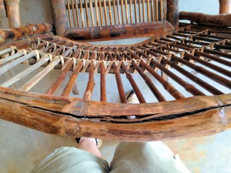 A crack in need of repair. Bamboo Chair Makeover, Bamboo Furniture Makeover, Diy Bamboo, Bamboo Chair, Rattan Table, Bamboo Furniture, Chair Makeover, Furniture Repair, Rattan Chair