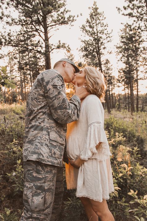 Army Maternity Pictures, Army Baby Pictures, Army Maternity Photoshoot, Military Pregnancy Announcement, Military Maternity Pictures, Maternity Picture Ideas, Military Maternity Photos, Military Pregnancy, Military Family Photography