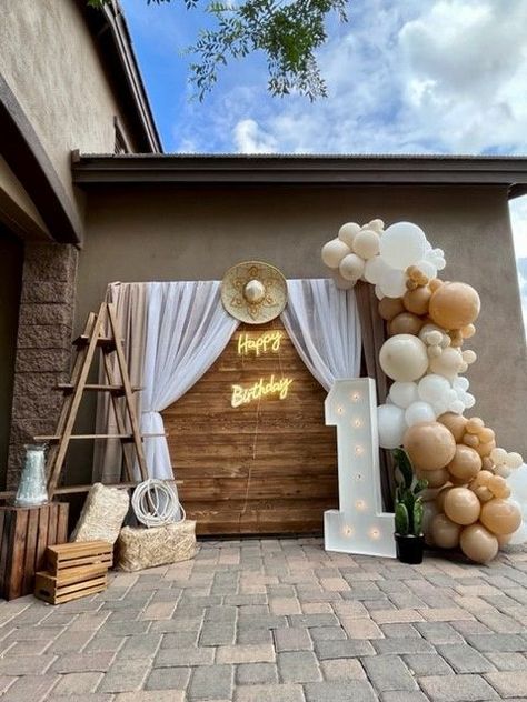 Hw cute is this!!! Charro Birthday Party Ideas Boy, Bautizo Theme, Charro Party Ideas, Event Decorating Ideas, Decorating Ideas Party, Charro Theme, Cowboy Themed Birthday Party, 1st Birthday Party Decor, Bautizo Ideas