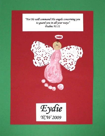 Footprint Angel Art Project for Preschool Angel Footprint Craft, Footprint Angel, Christmas Footprints, Christmas Happies, Popsicle Sticks Halloween Crafts, Angel Drawings, Handprint Calendar, Kindergarten Christmas Crafts, Hand Print Art