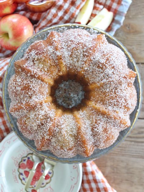 Apple Cider Donut Bundt Cake, Donut Bundt Cake, Apple Cider Cake, Cider Cake, Cake By Courtney, Pumpkin Pie Cake, Apple Spice Cake, Fall Cake, Pumpkin Cake Recipes