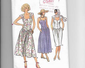 Retro dress pattern | Etsy Princess Bodice, Retro Dress Pattern, Sundress Sewing Patterns, Fashion 1990s, Sundress Pattern, Basque Waist, Sewing Challenge, Modern Sewing Patterns, Sixties Fashion