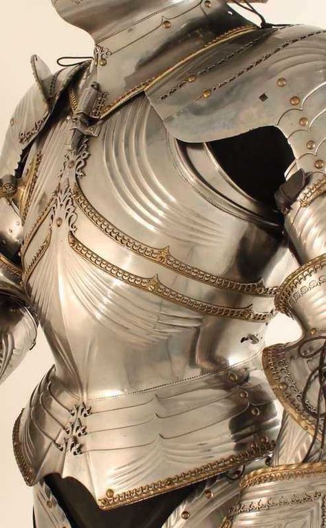 Armor Dump - Imgur Escudo Viking, Hawke Dragon Age, Metal Armor, Historical Armor, Knight Armor, Arm Armor, Medieval Armor, Fantasy Armor, Armor Concept