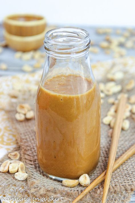 Simple Asian Sauce, Thai Peanut Salad Dressing, Peanut Salad Dressing, Peanut Dressing Recipe, Easy Homemade Salad, Thai Peanut Dressing, Thai Peanut Salad, Thai Salad Dressings, Easy Homemade Salad Dressing