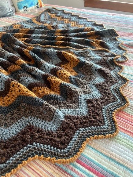 6-Day Man Blanket - Betty McKnit Crochet Blanket Men Pattern, Crochet Blankets Men, Men Crochet Blanket, Crochet Blanket For Men Afghan Patterns, Crochet Blankets For Men Free Pattern, Crochet Mens Blanket, Crochet Blanket Men, Man Crochet Blanket, Afghan For Men