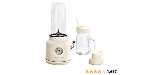 Amazon.com: FRIGIDAIRE ESMM100-CREAM Retro Smoothie Maker Blender with Mason Jar, Perfect for Shakes and Smoothies, 300-Watt, Cream: Home & Kitchen Traditional Kitchen Decor, Blender Smoothie, Smoothie Maker, Best Smoothie, Juicing With A Blender, Mini Blender, Creamy Smoothies, Tropical Smoothie, Frozen Fruits