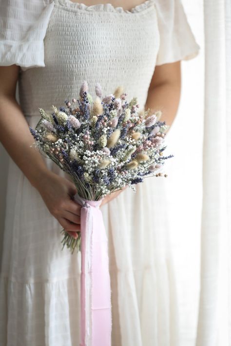 Lavender Dried Flower Bouquet/Boho Wedding 
Bouquet Dried Lavender Bouquet, Bud Bouquet, Lavender Boutonniere, Lavender Bridal Bouquet, Fresh Wedding Flowers, Dried Flowers Wedding, Lavender Bouquet, Linen Ribbon, Bunny Tails