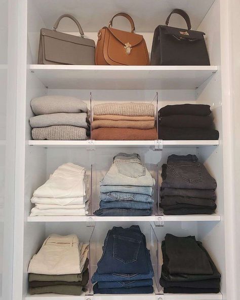 Organized Closet, Walking Closet, House Organisation, Wardrobe Organisation, Home Organisation, Closet Inspiration, Home Organization Hacks, Master Closet, Closet Space