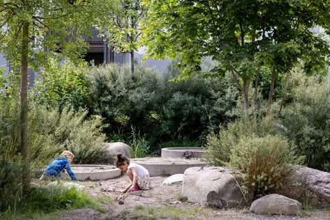 Play Architecture, Urban Playground, Build A Playhouse, Areas Verdes, Children Park, Play Ground, Children's Garden, Natural Playground, Playground Design