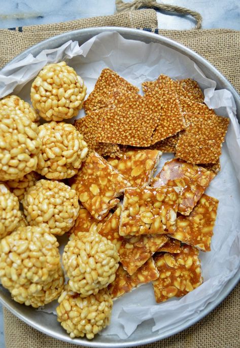 Til Copra Chikki - Sesame Coconut Brittles - My Vegetarian Roots Benefits Of Sesame Seeds, Peanut Chikki, Bangla Recipe, Coconut Powder, Tin Recipes, Raw Peanuts, Yummy Dishes, Winter Treats, Veg Dishes