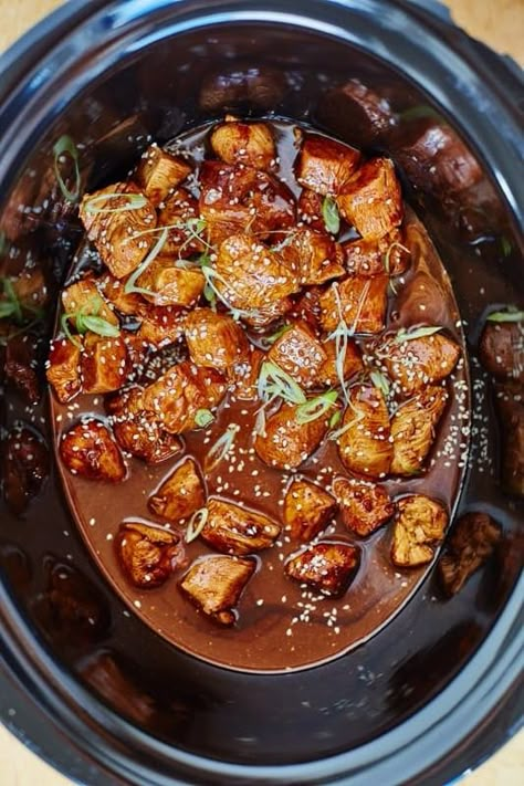 Slow Cooker Honey-Garlic Hoisin Chicken Recipe. Fire up your crockpot, it's time to make a delicious, EASY dinner for your family! Crock pot recipes like this are a fast and simple way to get wholesome healthy meals on the table on a weeknight! Serve this teriyaki flavored dish with rice noodles teriyaki. Use breasts or thighs! Recipes With Hoisin Sauce, Hoisin Chicken, Easy Slow Cooker Chicken, Crock Pot Recipes, Chicken Slow Cooker Recipes, Hoisin Sauce, Easy Slow Cooker, Honey Garlic, Rice Noodles