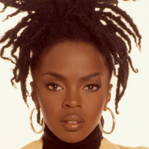 Retired Neo Soul Singer Lauryn Hill Lauryn Hill Makeup, Infj Eyes, Lauryn Hill Portrait, Miss Lauryn Hill, Laurin Hill, Lauryn Hill Aesthetic, Lauryn Hill 90s, Neo Soul Aesthetic, Ms Lauryn Hill