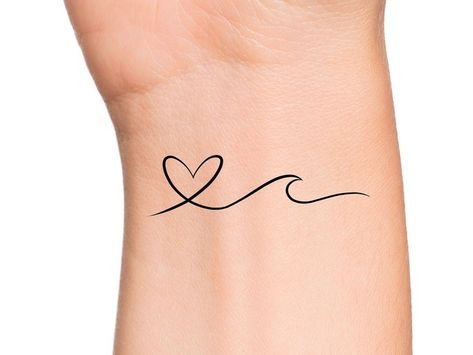 Heart Wave Tattoo, Wave Tattoo Wrist, Wrist Tatoo, Simple Wave Tattoo, Tattoo Sonne, 9 Tattoo, Small Wave Tattoo, Wave Tattoo Design, Heart Wave