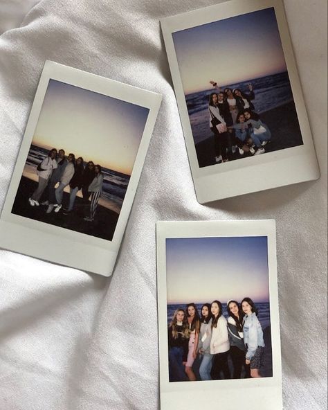 Fuji Polaroid, Instant Photo Camera, Picnic Photo Shoot, International Studies, Greece Mykonos, Polaroid Photography, Instax Photos, Film Pictures, Italy Rome